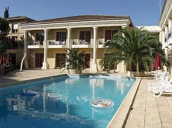 Hotell Le Coin Du Feu